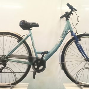Image of the Refurbished Apollo Metis Town Bike for sale