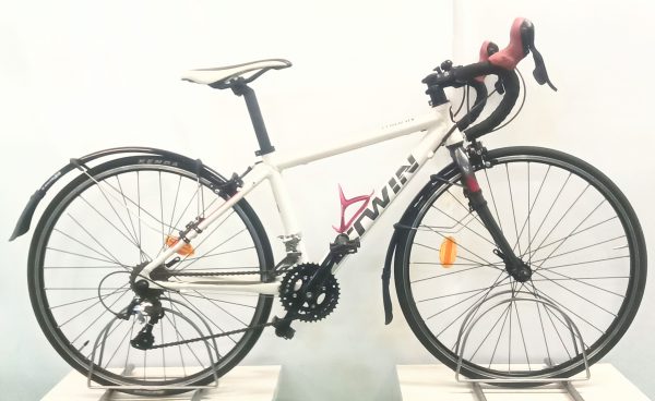 Image of the Refurbished B'Twin Triban 300 Child's Road Bike for sale