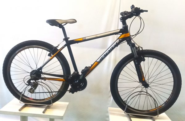 Image of the Refurbished Indigo Surge Mountain Bike for sale.