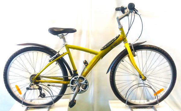 Image of the Refurbished B'Twin 3 Town Bike for sale
