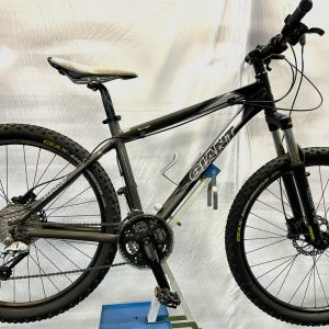 Image of the Giant Terrago Mountain Bike, 17" frame for sale