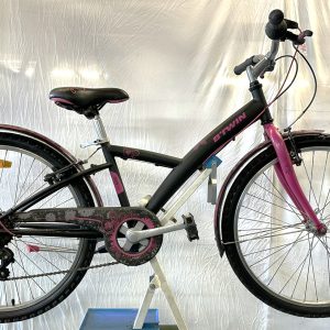 image of the B twin Poply 500 kids bikes, 24" wheels for sale